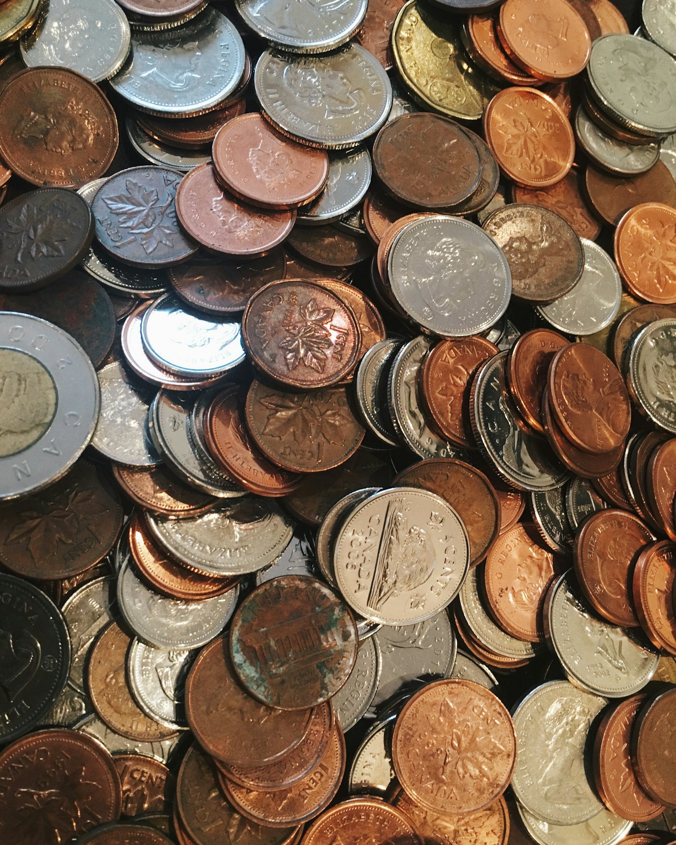 A mixed lot of world coins in copper and silver